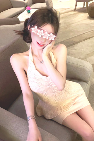4598女孩(1).jpg